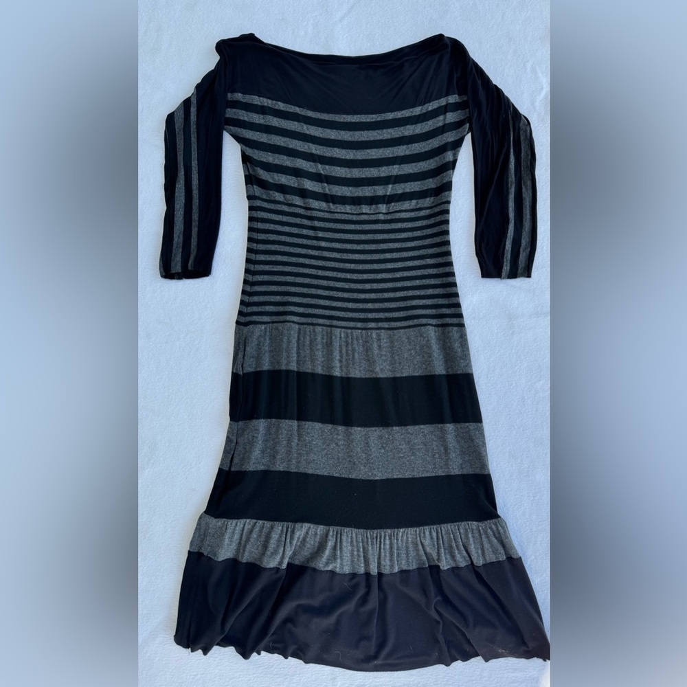 EUC Anthropologie Moth Striped Black and Gray Women's Fitted Dress M
